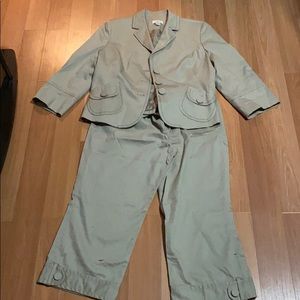Loft jacket and matching capri pants size 12